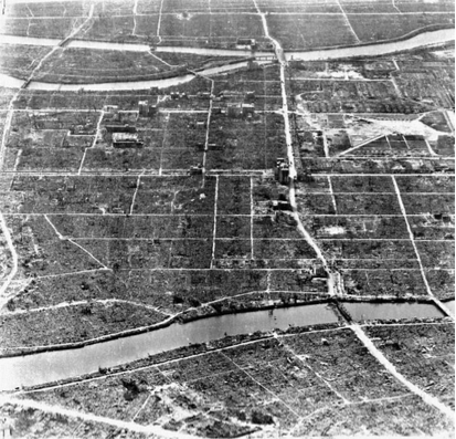 Datei:Luftbild Stadtzentrum Hiroshima nach angeblichen Atombombenabwurf.png