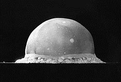 Erste Atombombenexplosion um 5.30Uhr am 16.7.1945